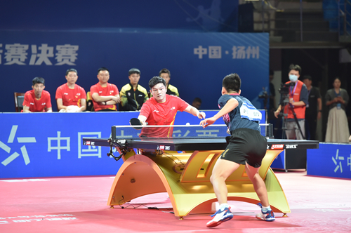 在一片掌声 在一片掌声